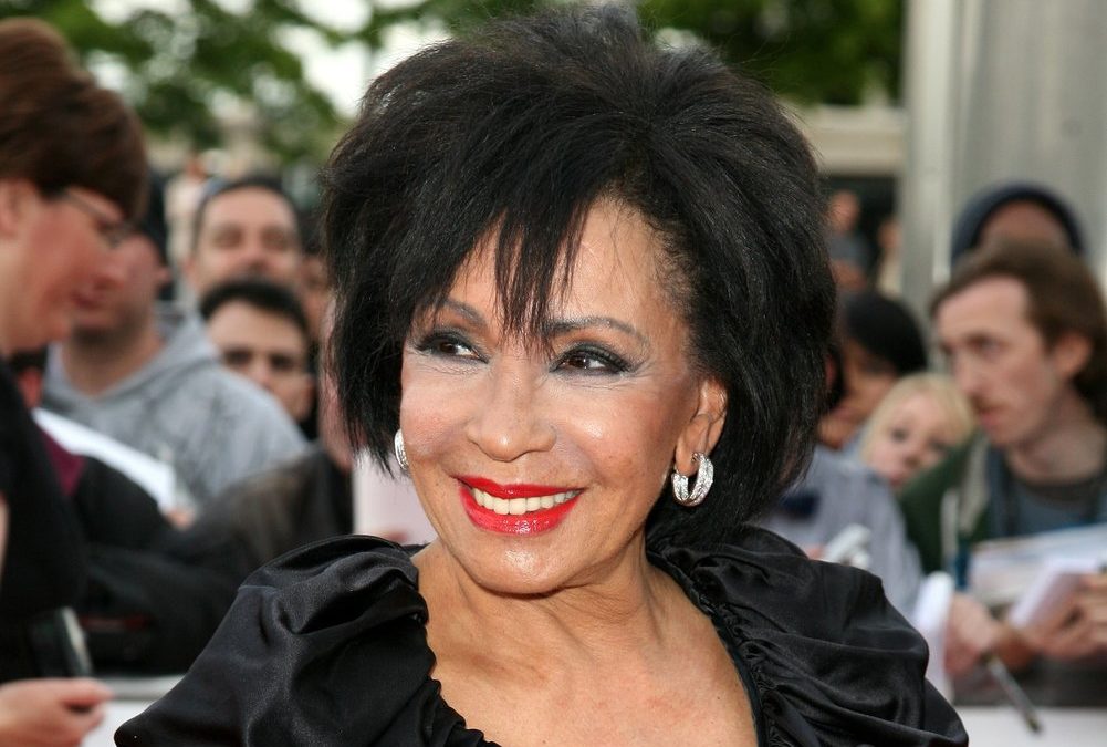 Legendäre Bond-Frau wird mit eigener Briefmarken-Kollektion geehrt