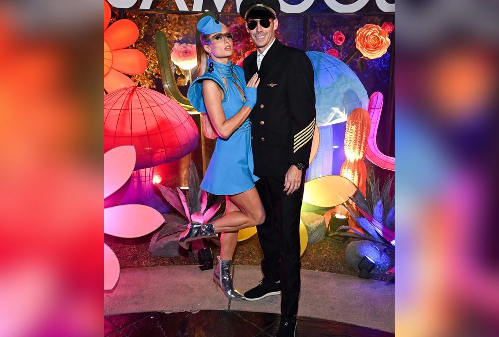 Halloween-Look: Paris Hilton verwandelt sich in Britney Spears