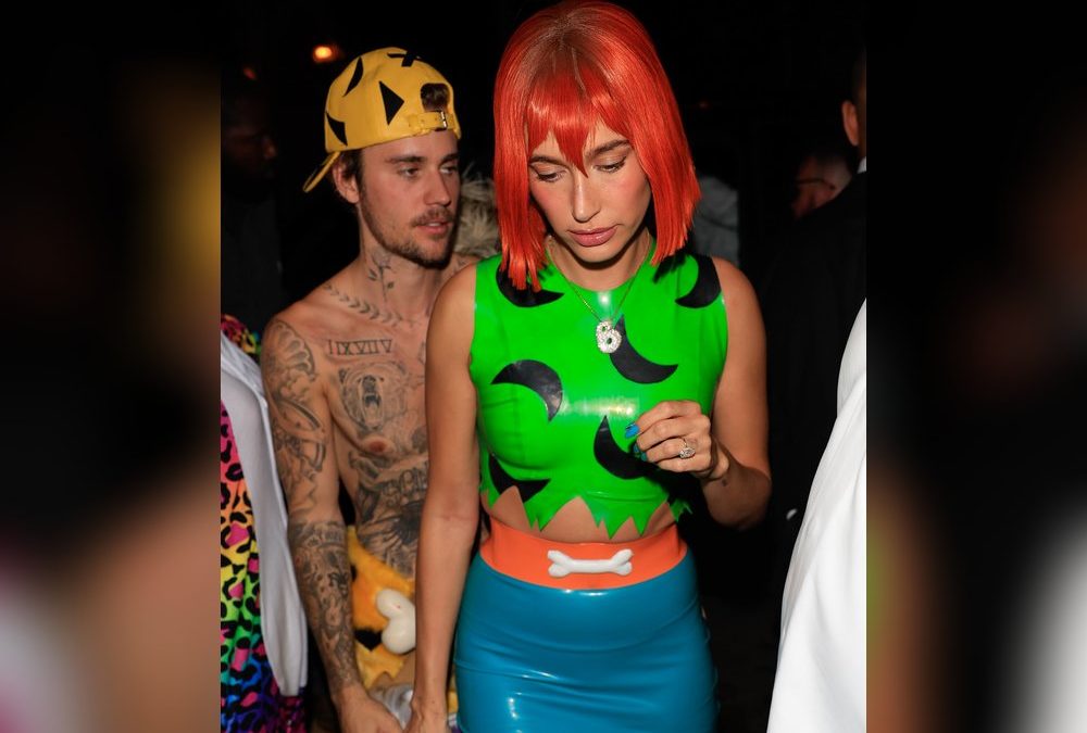 Justin und Hailey Bieber: Familie Feuerstein lässt grüßen