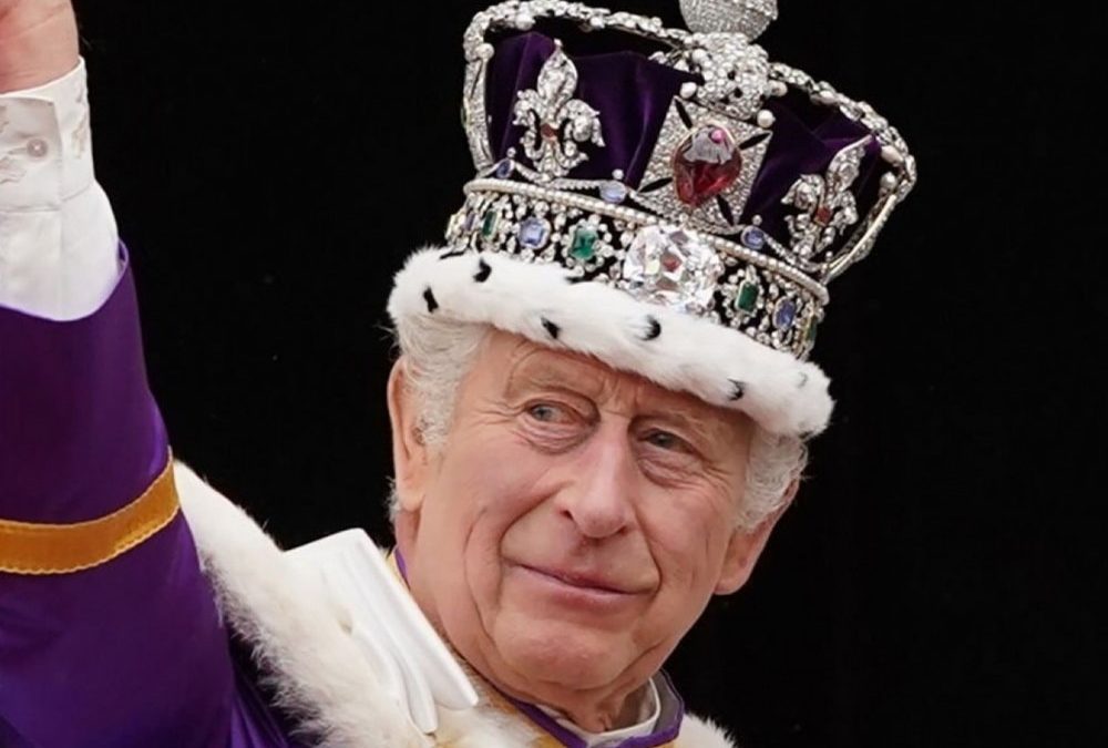 Royal Family präsentiert sechs neue Medaillen von König Charles III.