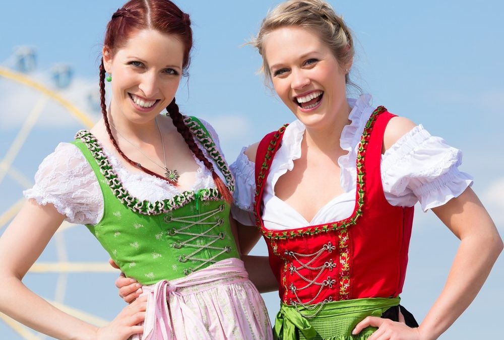 Nach der Wiesn: Das Dirndl richtig waschen und pflegen