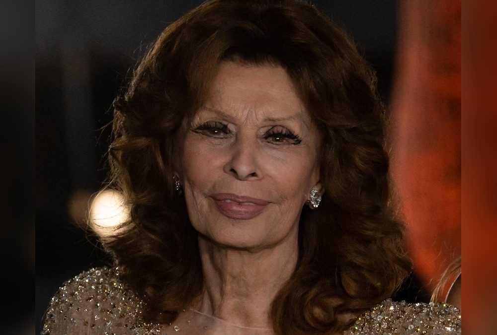 Nach Hüftbruch: Sophia Lorens Genesung wird „ein paar Monate“ dauern