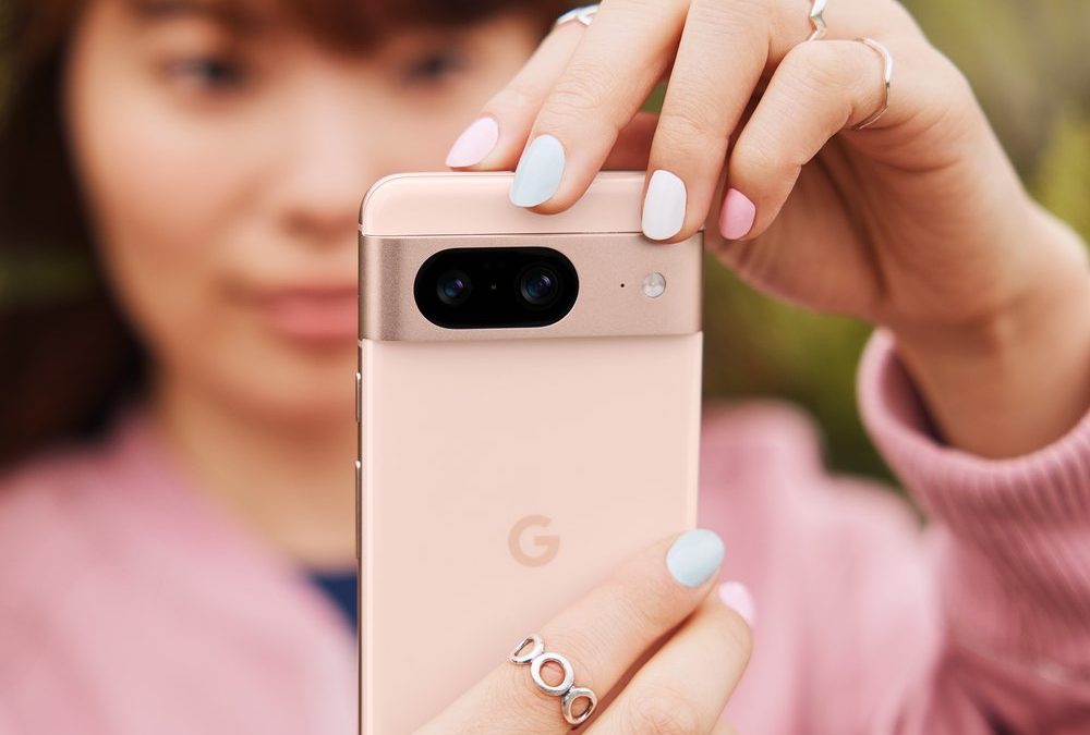 Pixel 8 (Pro): So schlägt sich Googles neues Smartphone im Alltag
