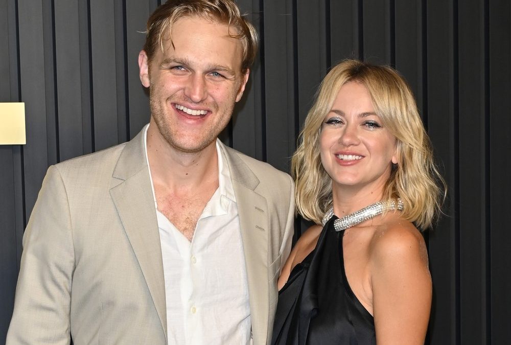 Erwarten Wyatt Russell und Meredith Hagner ihr zweites Kind?