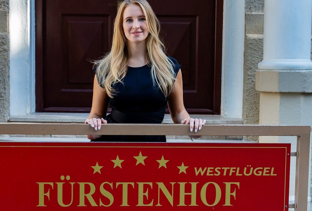 „Sturm der Liebe“: Ingolf Lücks Tochter Lily mischt den Fürstenhof auf