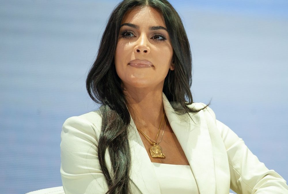 Photoshop-Panne? Für dieses Foto erntet Kim Kardashian Kritik