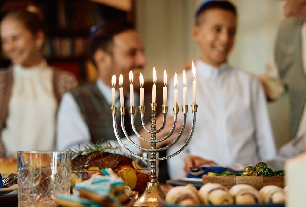 Chanukka beginnt: Hintergründe und Bräuche des jüdischen Lichterfests