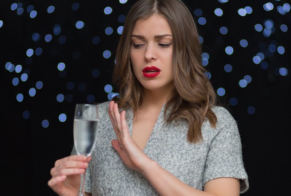 Alkoholfrei durch die Feiertage: So gelingt das Vorhaben