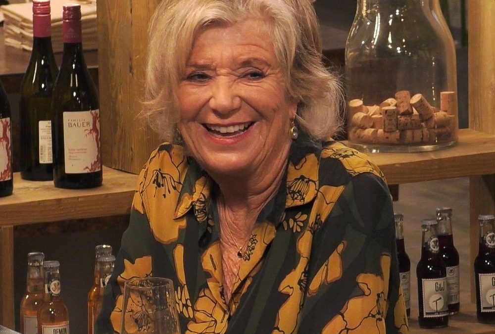 TV-Überraschung! Jutta Speidel sucht bei „Promi First Dates“ die Liebe