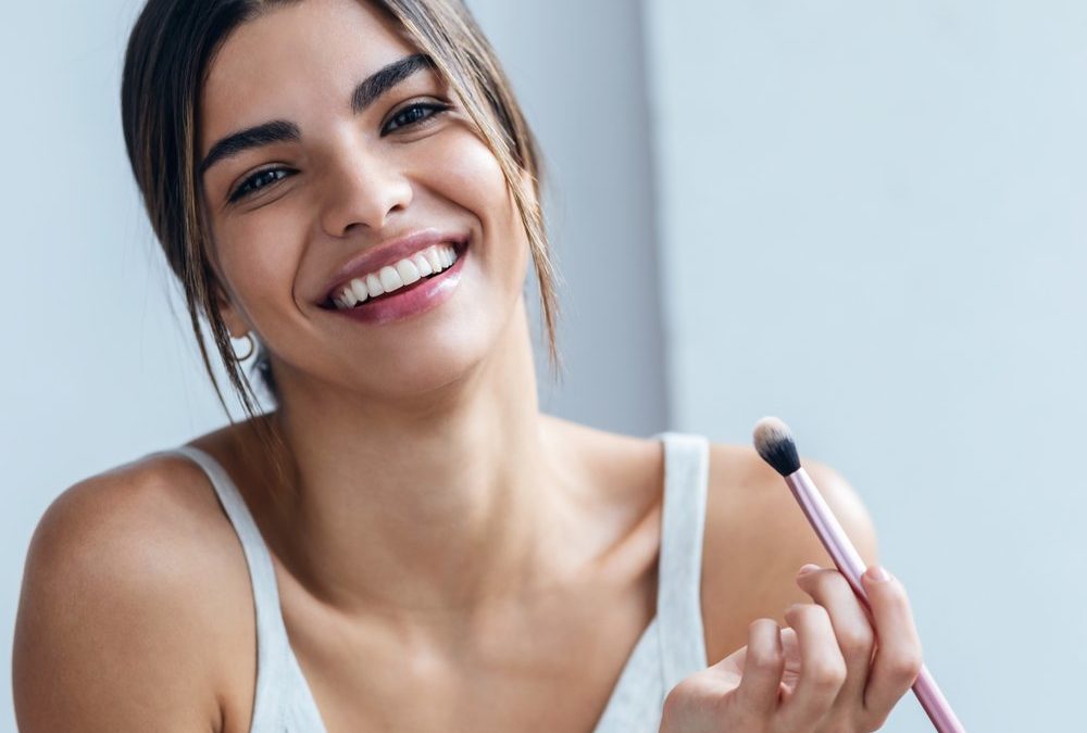 Beauty-Zubehör reinigen: So werden Pinsel und Schwämme wieder sauber