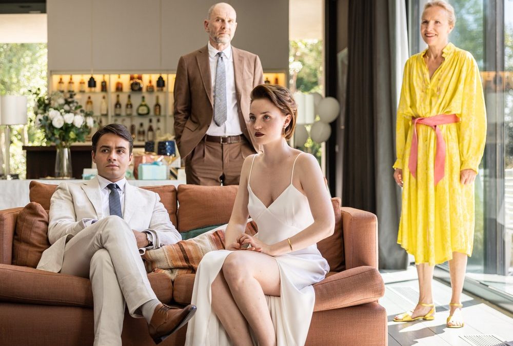 Neue Dramaserie „Haus aus Glas“: Familienalbtraum mit Topbesetzung