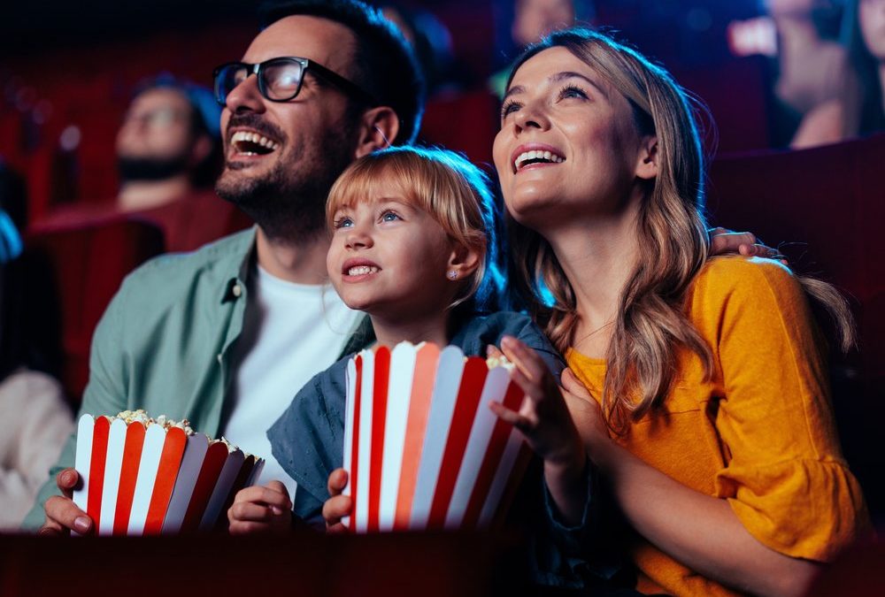 Mit „Oppenheimer“ und „Super Mario“: Universal holt 2023 Disney ein