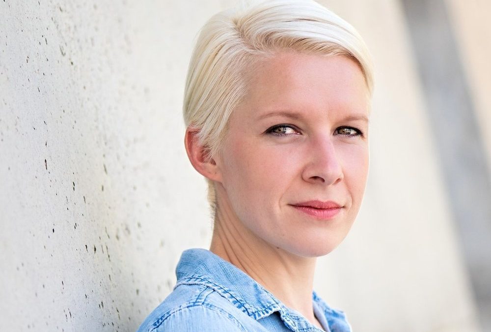 „HerStory“-Podcasterin Jasmin Lörchner: Die Stimme historischer Frauen