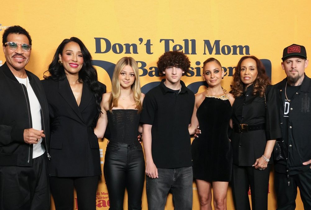 Nicole Richie zeigt ihre fast erwachsenen Kids auf dem roten Teppich