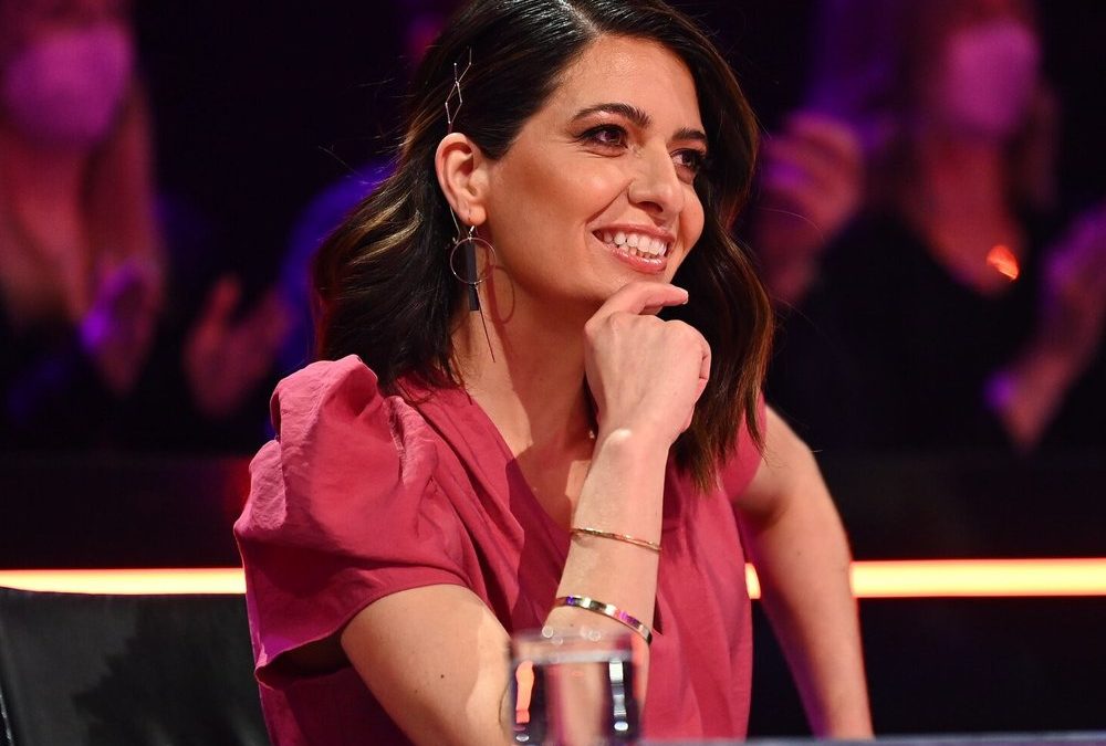 „The Masked Singer“: Linda Zervakis löst Max Giesinger im Rateteam ab