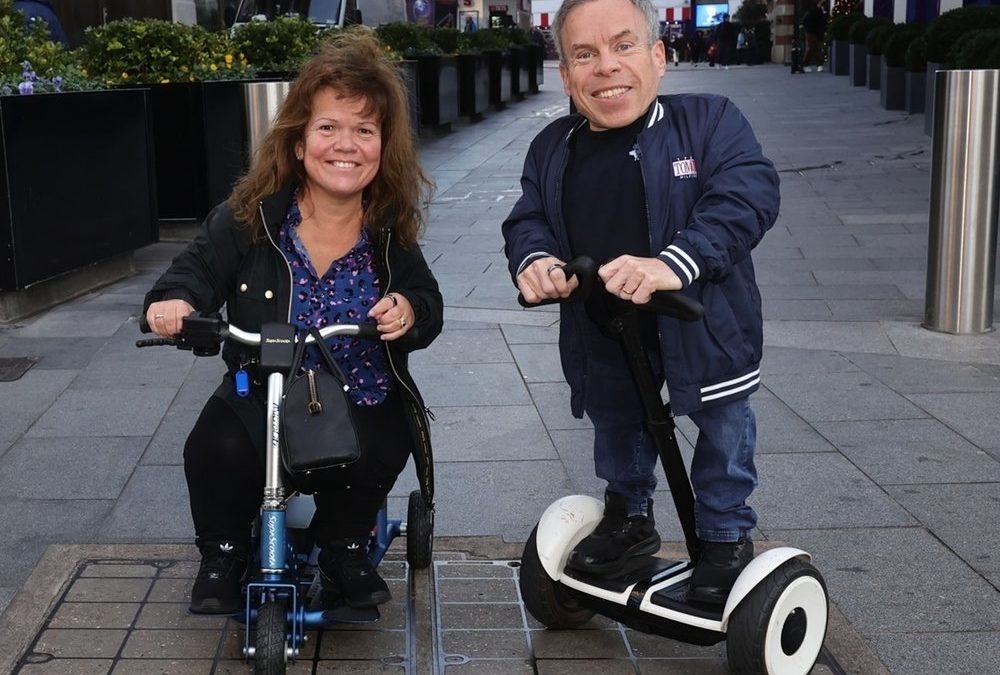 „Harry Potter“-Star Warwick Davis trauert um seine Frau Samantha