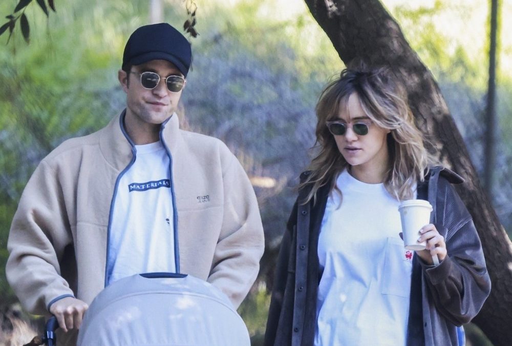 Robert Pattinson und Suki Waterhouse genießen Spaziergang mit Baby