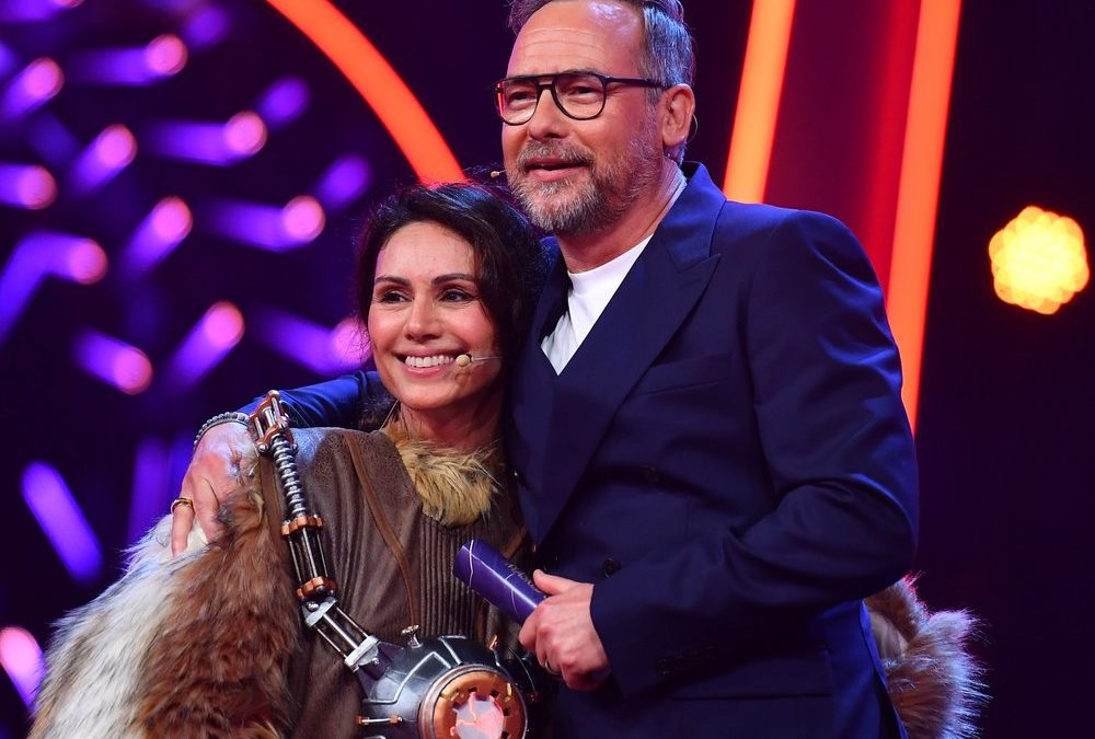 „The Masked Singer“: Nazan Eckes war Robodog