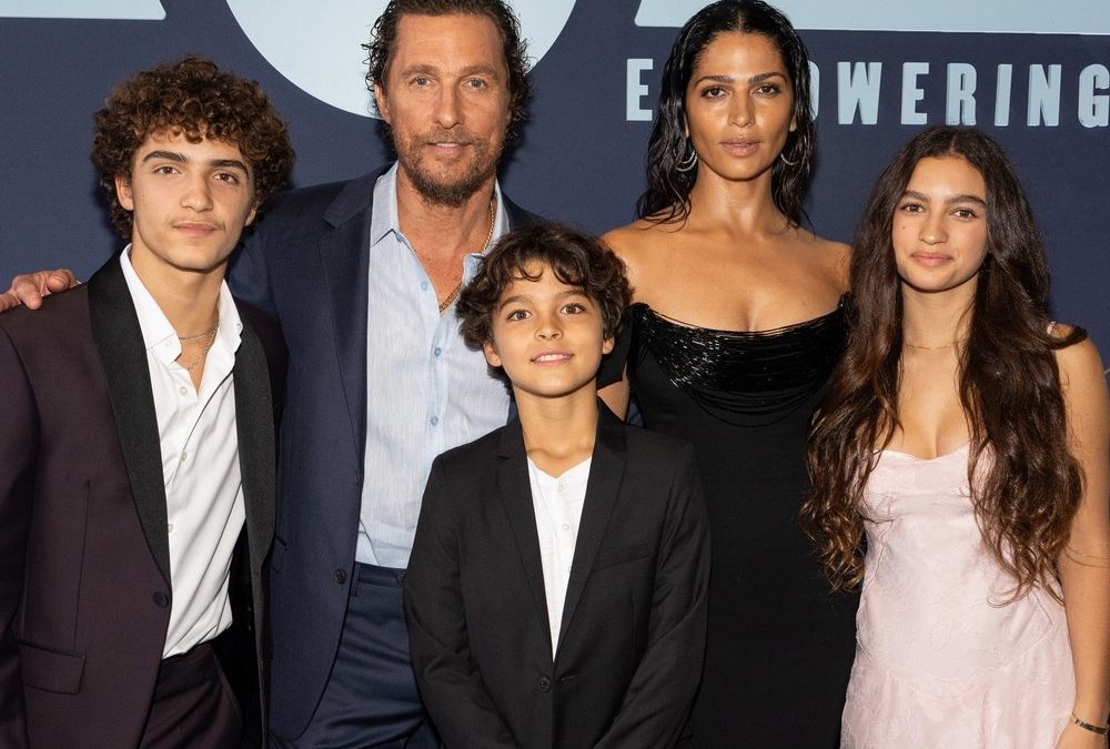 Bei Spendengala: Matthew McConaughey zeigt stolz seine gesamte Familie