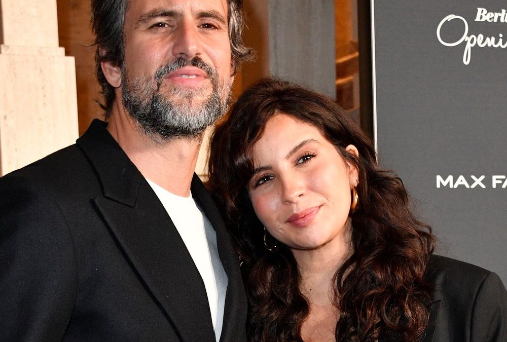 „GZSZ“-Star Chryssanthi Kavazi und Tom Beck: Das Baby ist da
