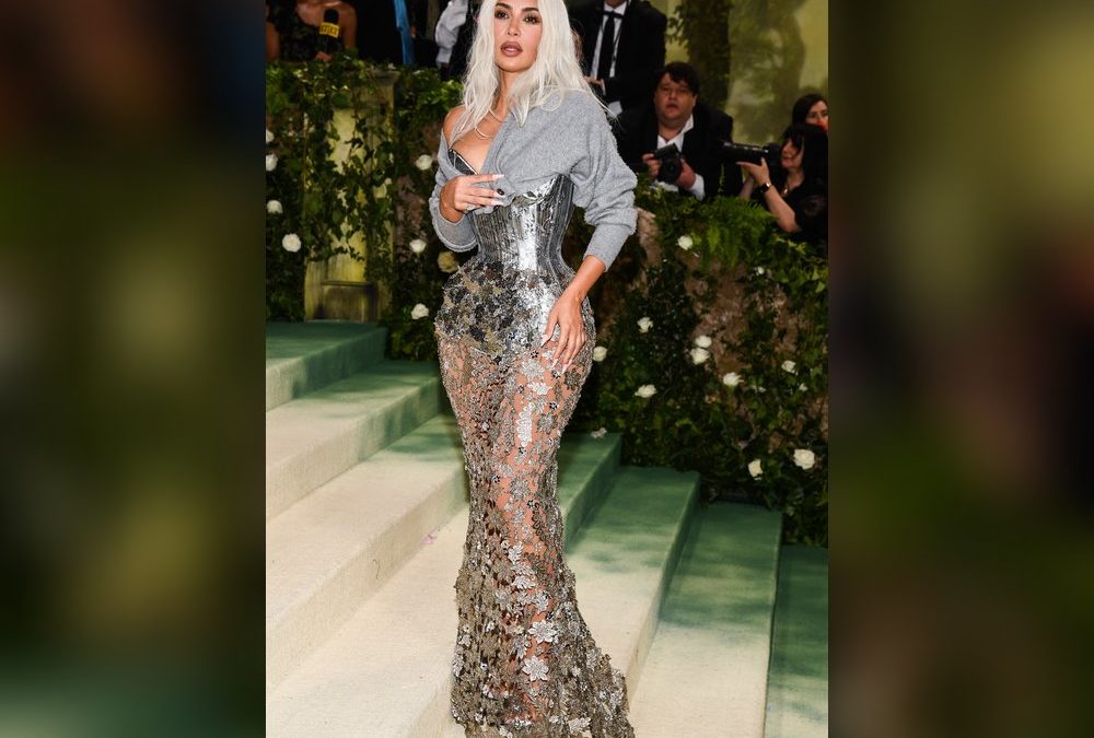 Met Gala: Kim Kardashian zeigt im Korsettkleid eine Mini-Taille