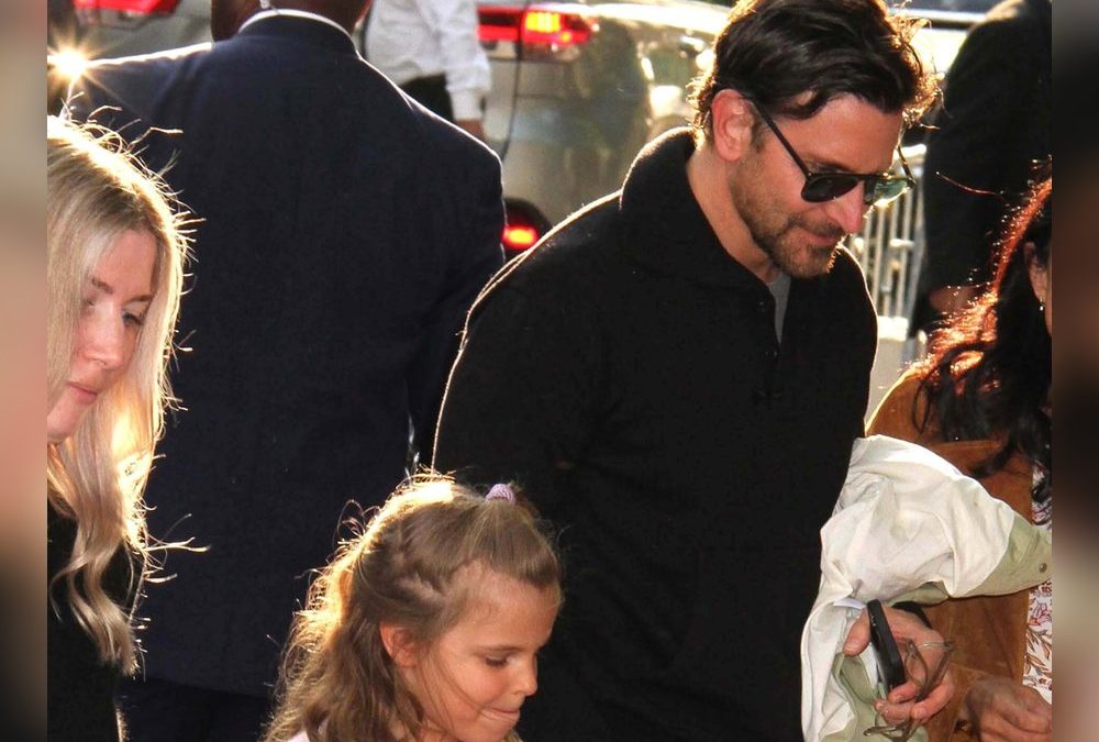 Niedliche Begleitung: Bradley Cooper kommt mit Tochter zu Filmpremiere