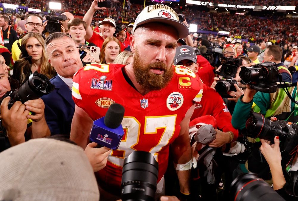 Travis Kelce reagiert auf sexistische Rede von Teamkollege