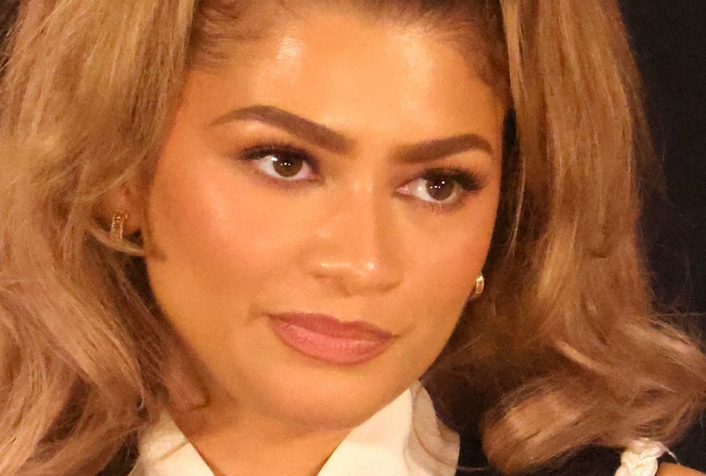 Zendaya total verliebt bei „Romeo & Juliet“-Premiere in London