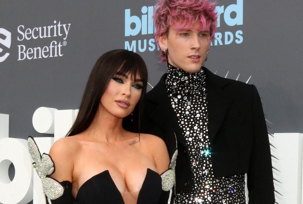 Megan Fox und Machine Gun Kelly strahlen gemeinsam bei Event