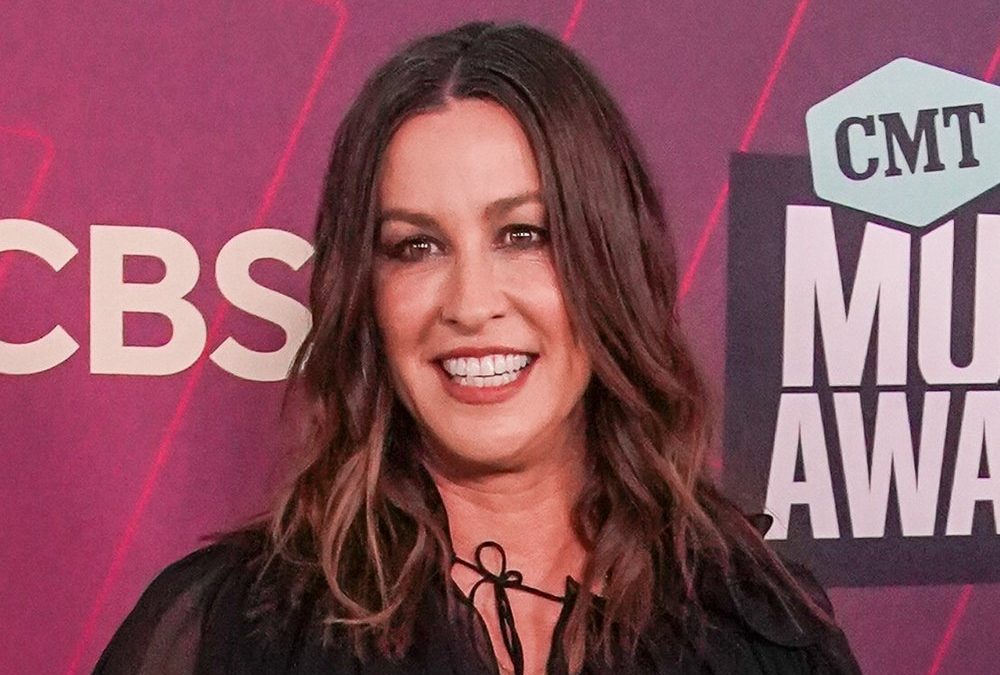 Süßer Moment: Alanis Morissette singt mit ihrer Tochter „Ironic“