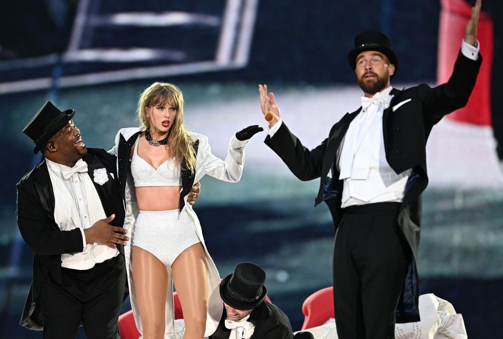 Travis Kelce möchte Beziehung mit Taylor Swift nicht verstecken