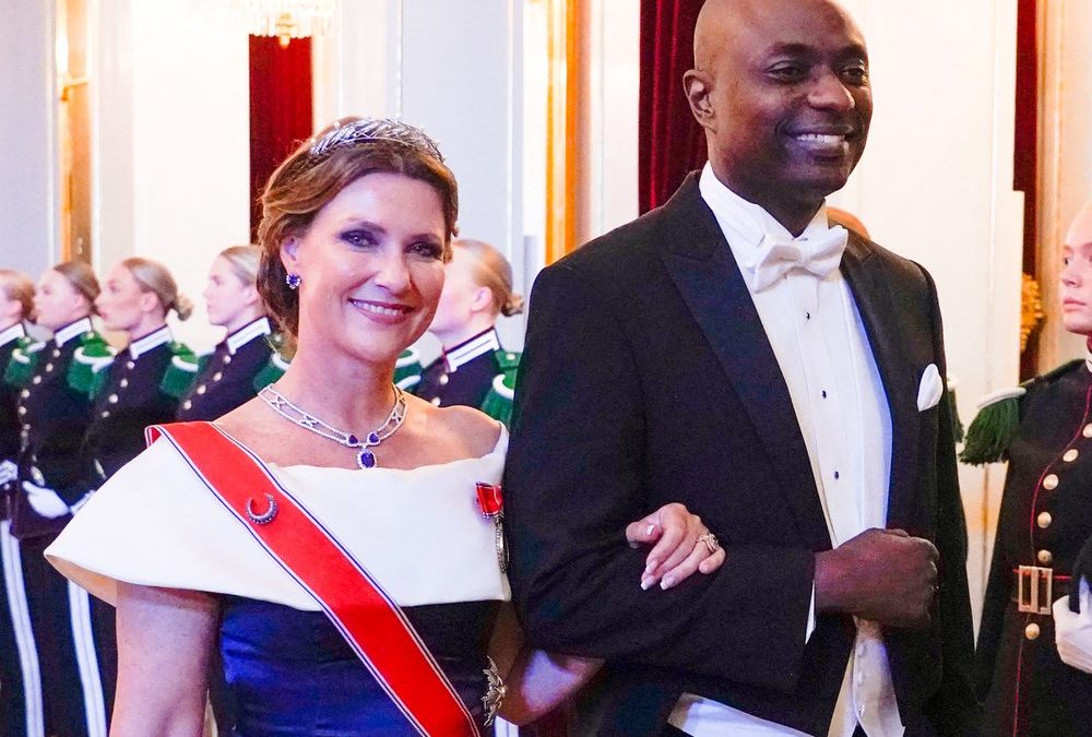 Vor der Hochzeit: Märtha Louise und Durek Verrett zeigen ihr Monogramm
