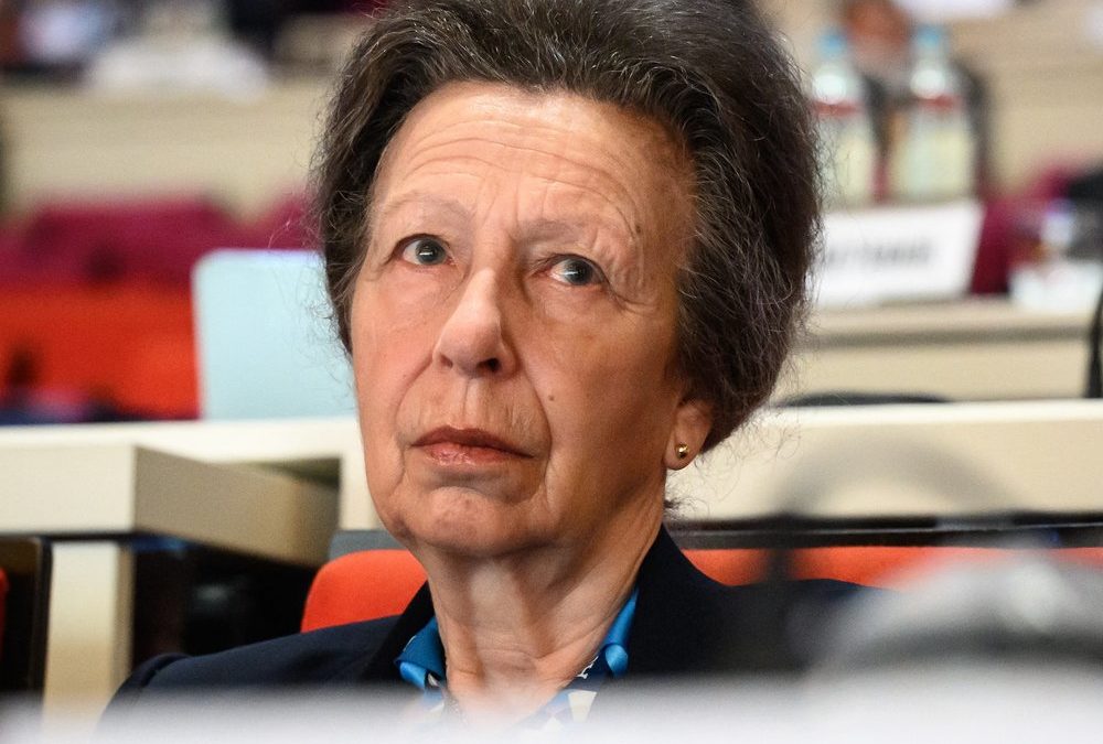 Erste Auslandsreise nach Unfall: Prinzessin Anne für Olympia in Paris