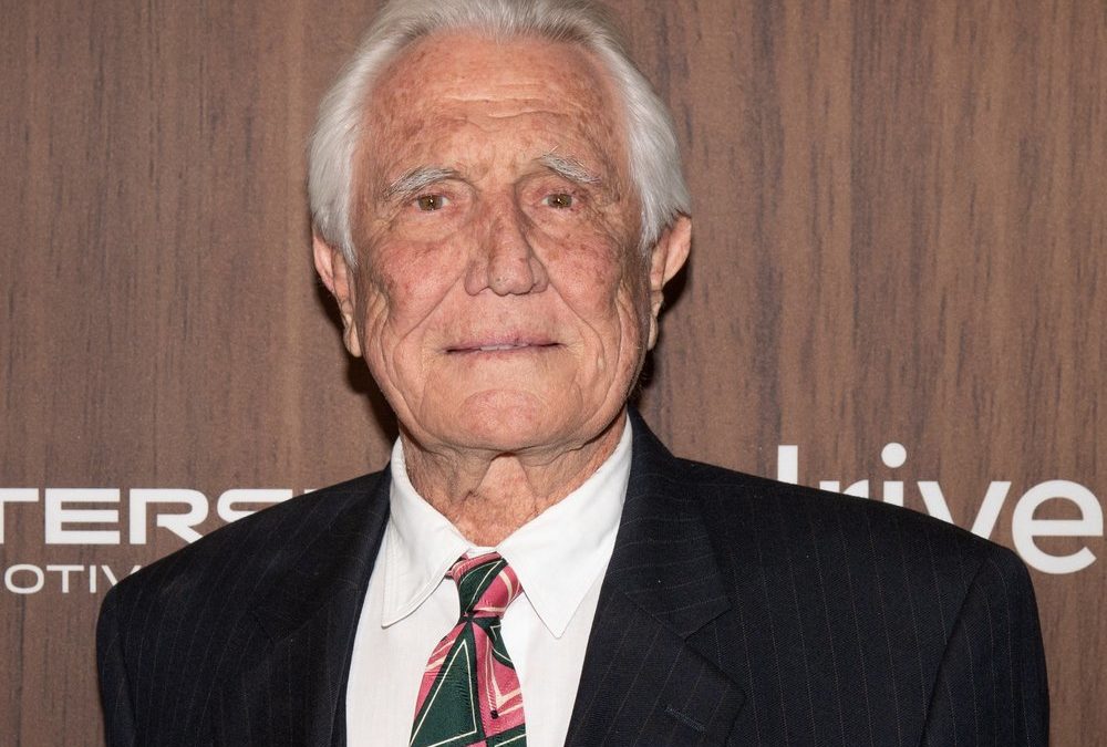 Ehemaliger James-Bond-Darsteller George Lazenby geht in Rente
