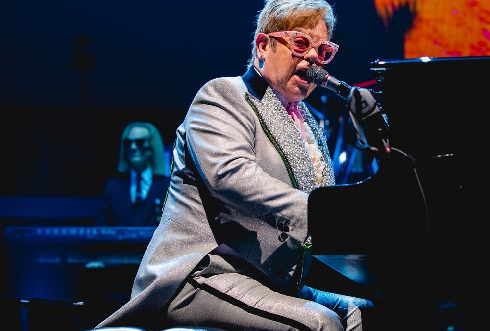 Elton John hat nach Augeninfektion eingeschränkte Sicht