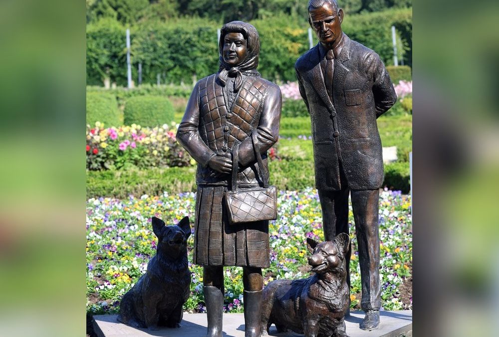 Neue Statue von Queen Elizabeth II. spaltet die Gemüter