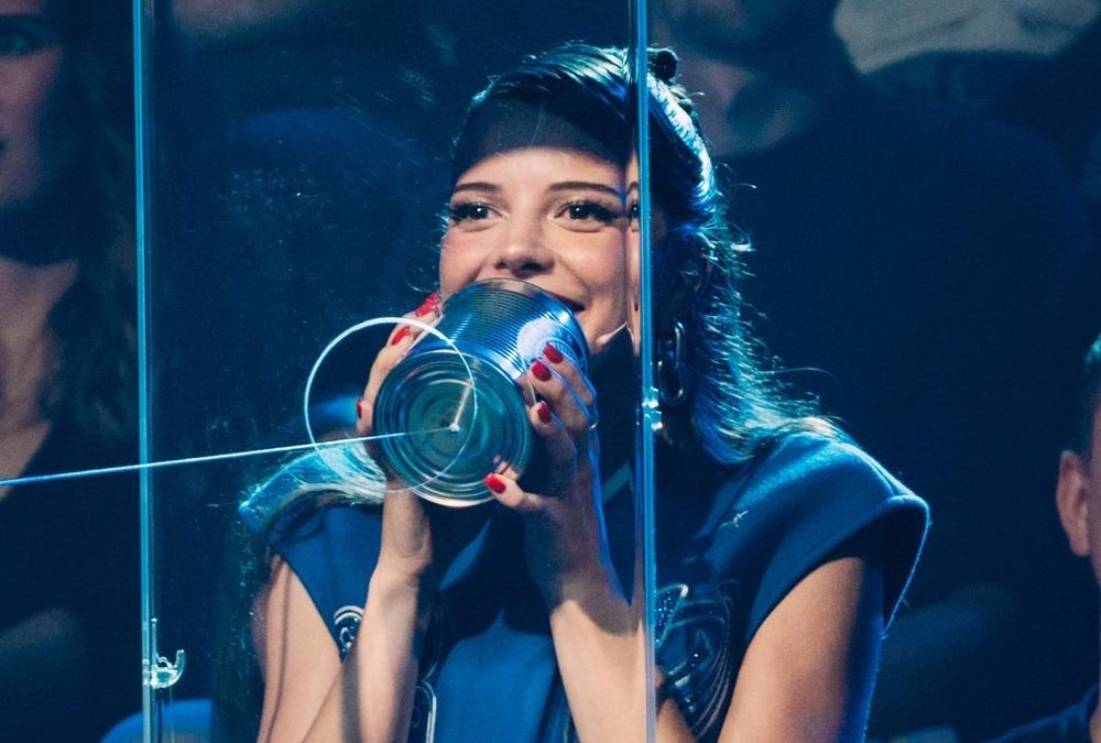 „Wer stieht mir die Show?“: Nina Chuba darf das Finale moderieren