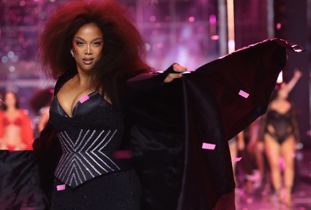 Tyra Banks: Spektakuläres Comeback bei der Victoria’s Secret Show