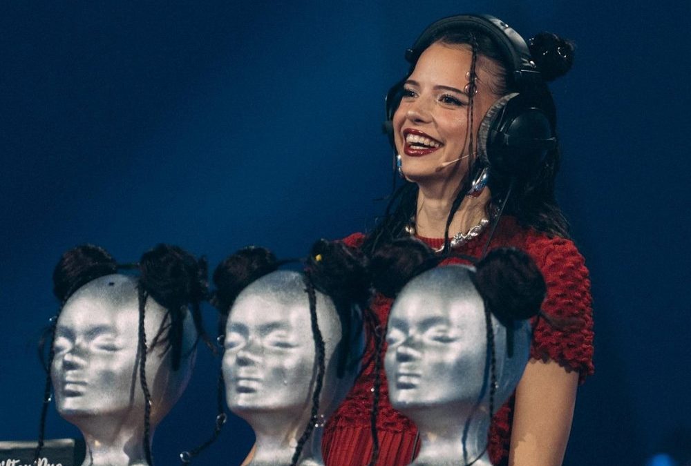 „Wer stiehlt mir die Show?“: Nina Chuba verteidigt ihren Titel