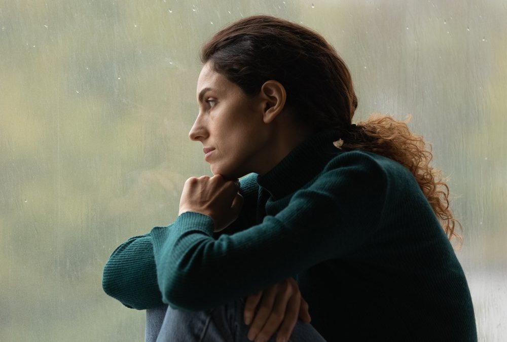 Herbstblues oder Depression? Psychiater erklärt die Unterschiede