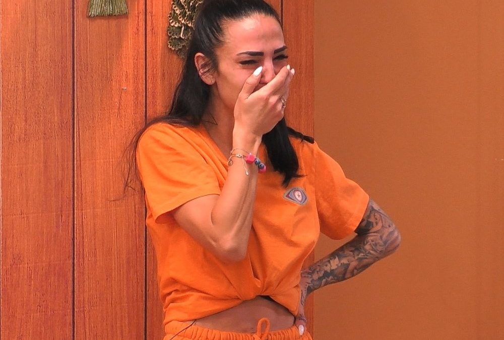 Notfall bei „Promi Big Brother“: Elena Miras verlässt den Container