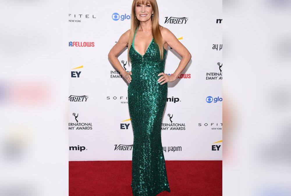 International Emmy Awards: Jane Seymour begeistert im „Wicked“-Look