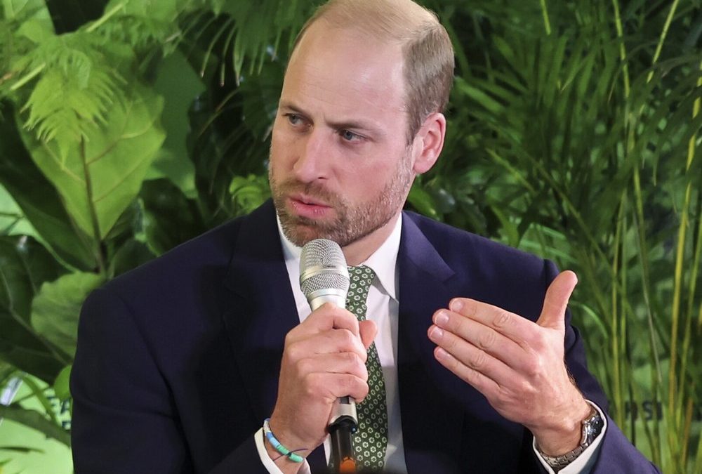 In Südafrika: Prinz William trägt Krawatte aus Plastik