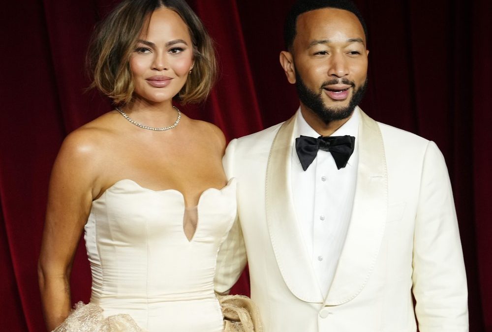 John Legend wird 46: Ehefrau Chrissy Teigen postet süßen Liebesbeweis