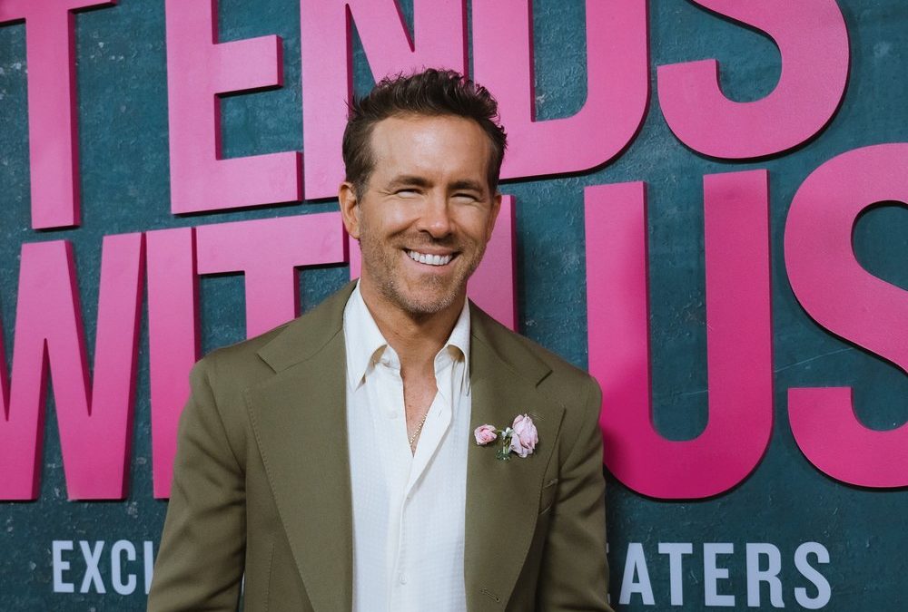 Pub in Wales: Ryan Reynolds sorgt für Freibier und mehr Hollywoodstars