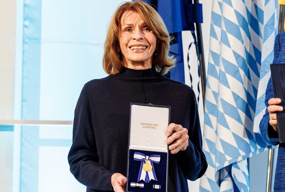 Senta Berger mit Bayerischem Verfassungsorden ausgezeichnet