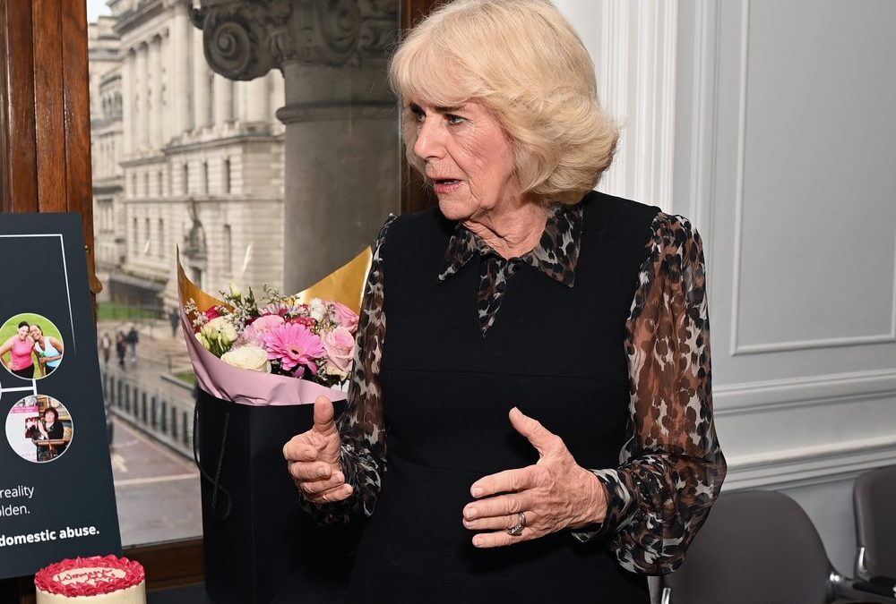 „Noch ein wenig müde“: Königin Camilla gibt Gesundheitsupdate