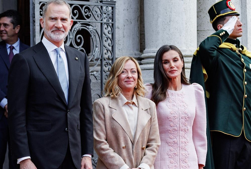 Königin Letizia ist bei Staatsbesuch in Rom pretty in pink
