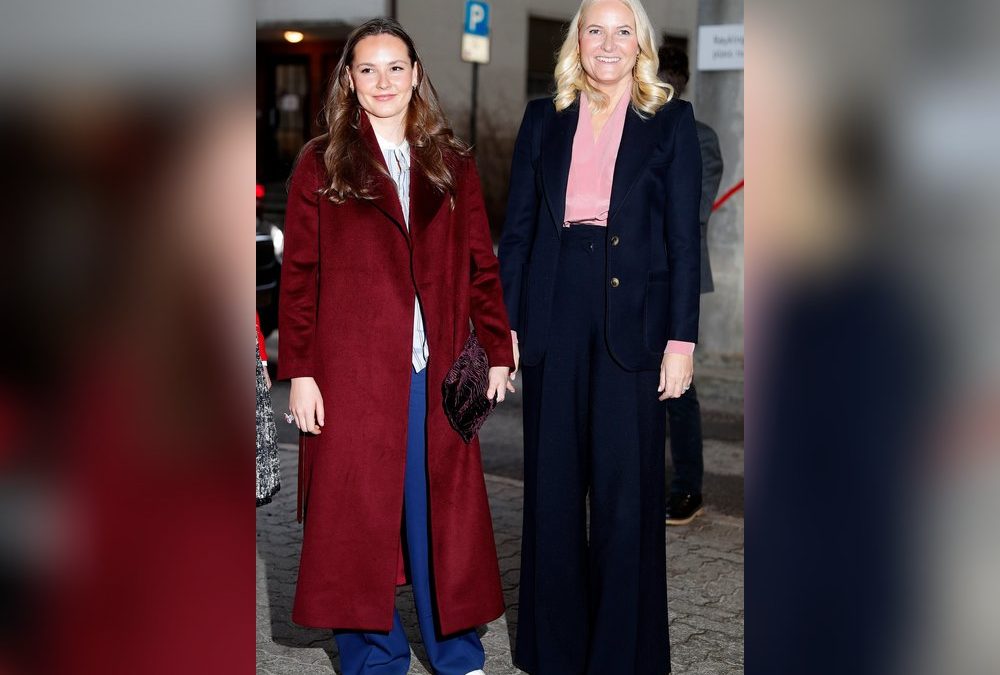 Mette-Marit und Tochter Ingrid besuchen Kinderkrankenhaus
