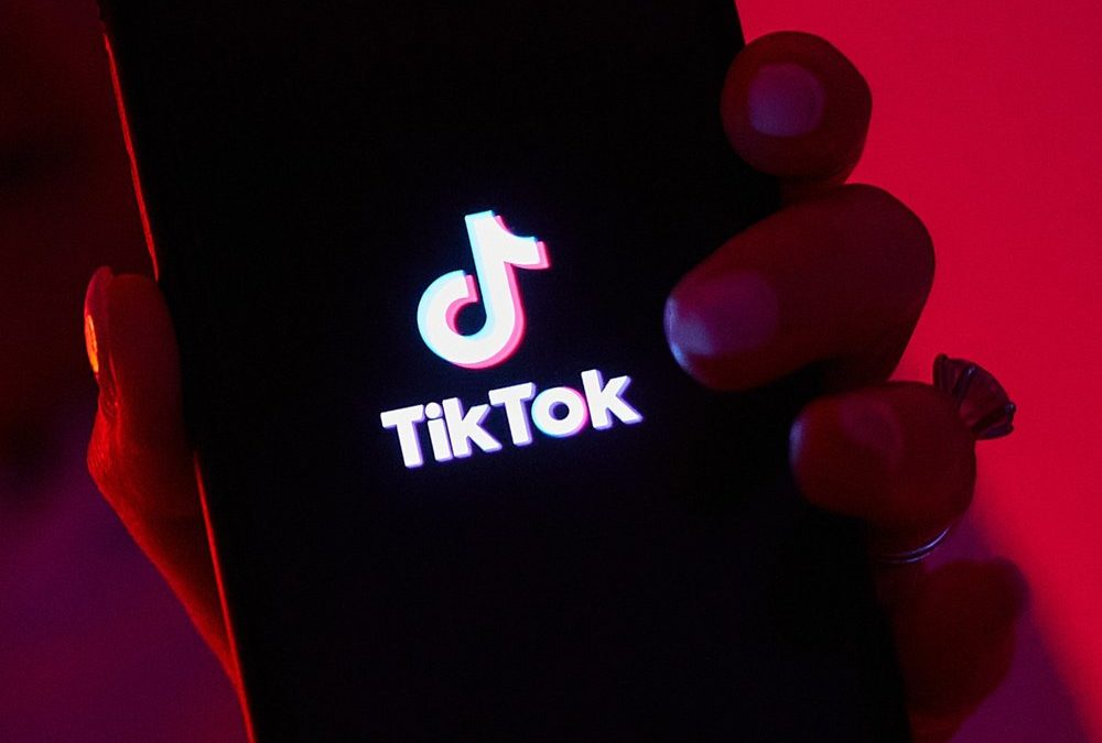 Social-Media-App TikTok stellt US-Dienst vorerst ein